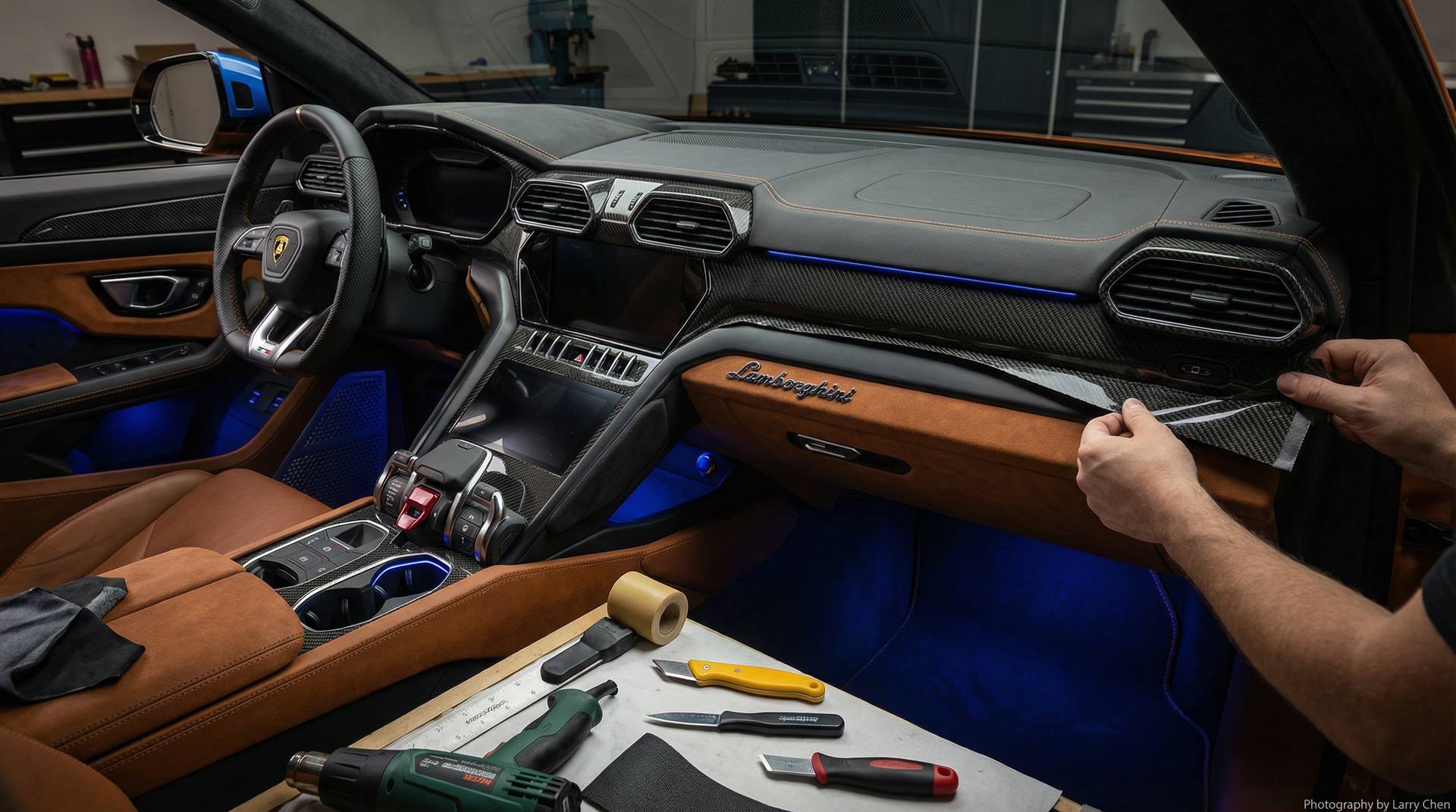 四虎视频内饰改装视频教程-碳纤维饰板视频